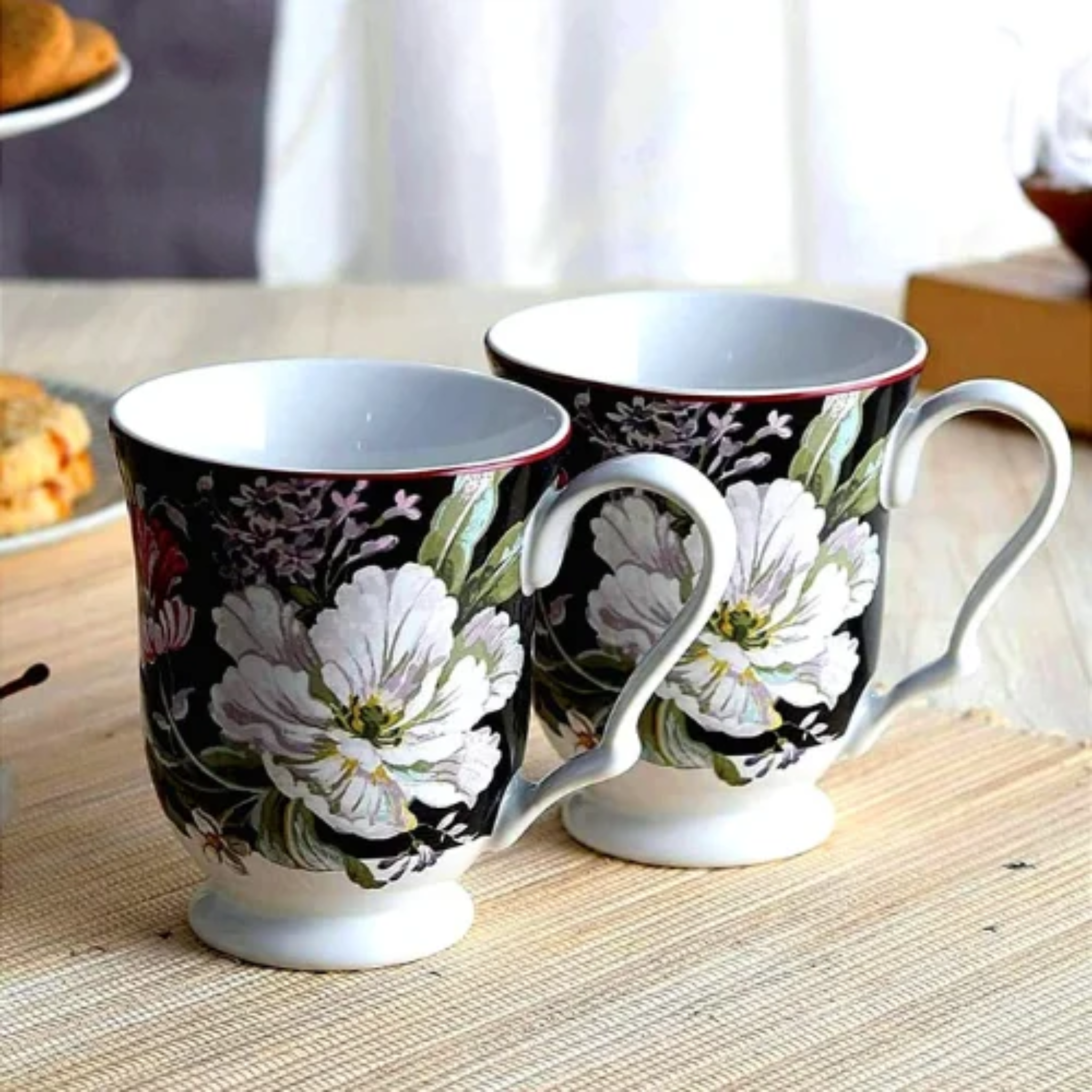 Black Floral Footed Mug - Set of 4