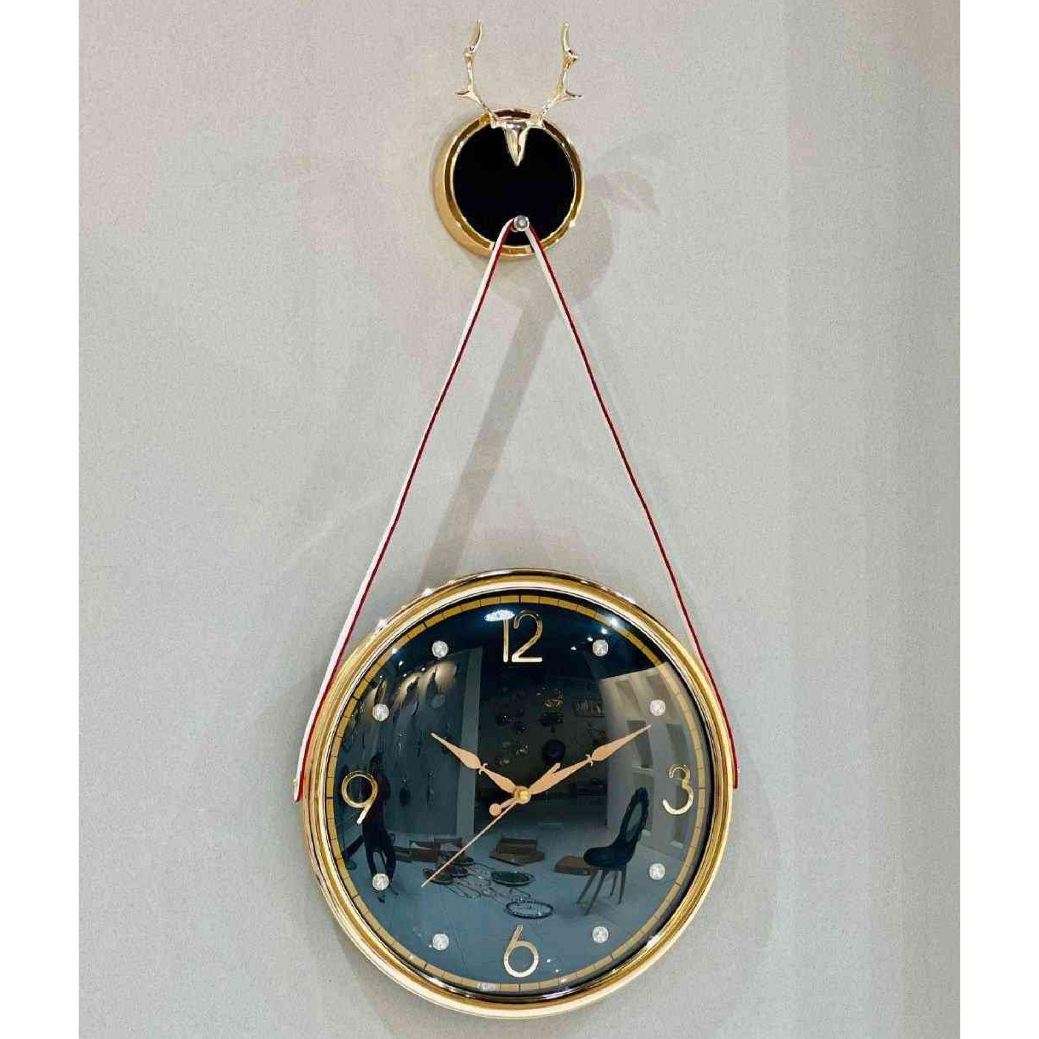 Deer Crest Hanging Wall Clock