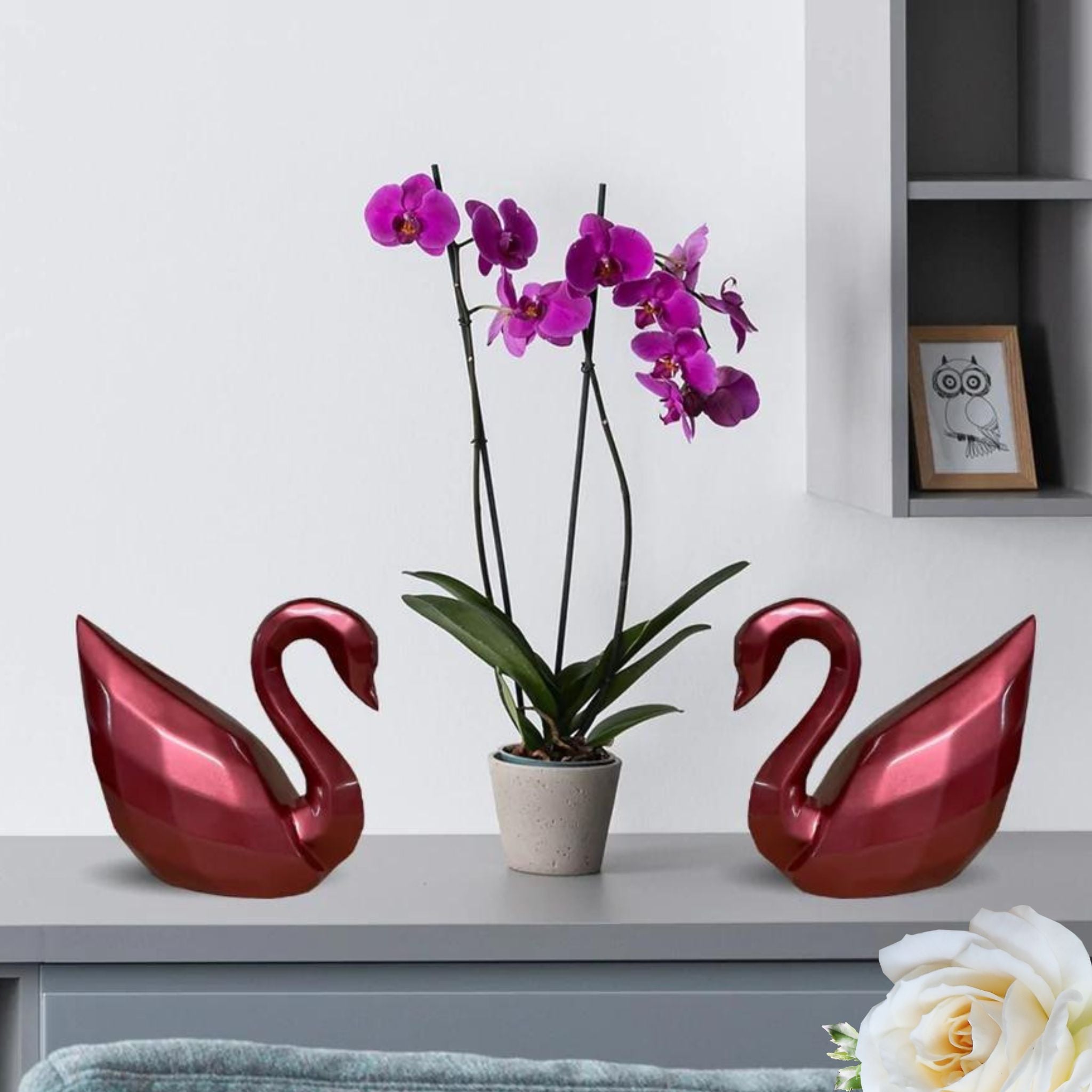 Elegant Metallic Swan Figurine