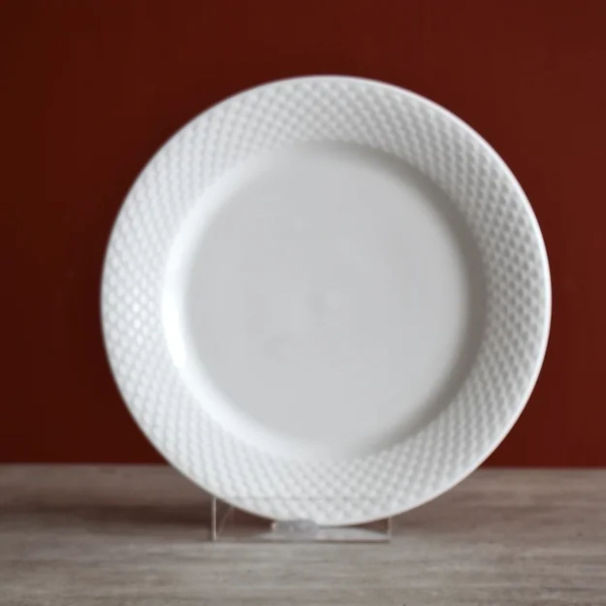 Ripple White Plate