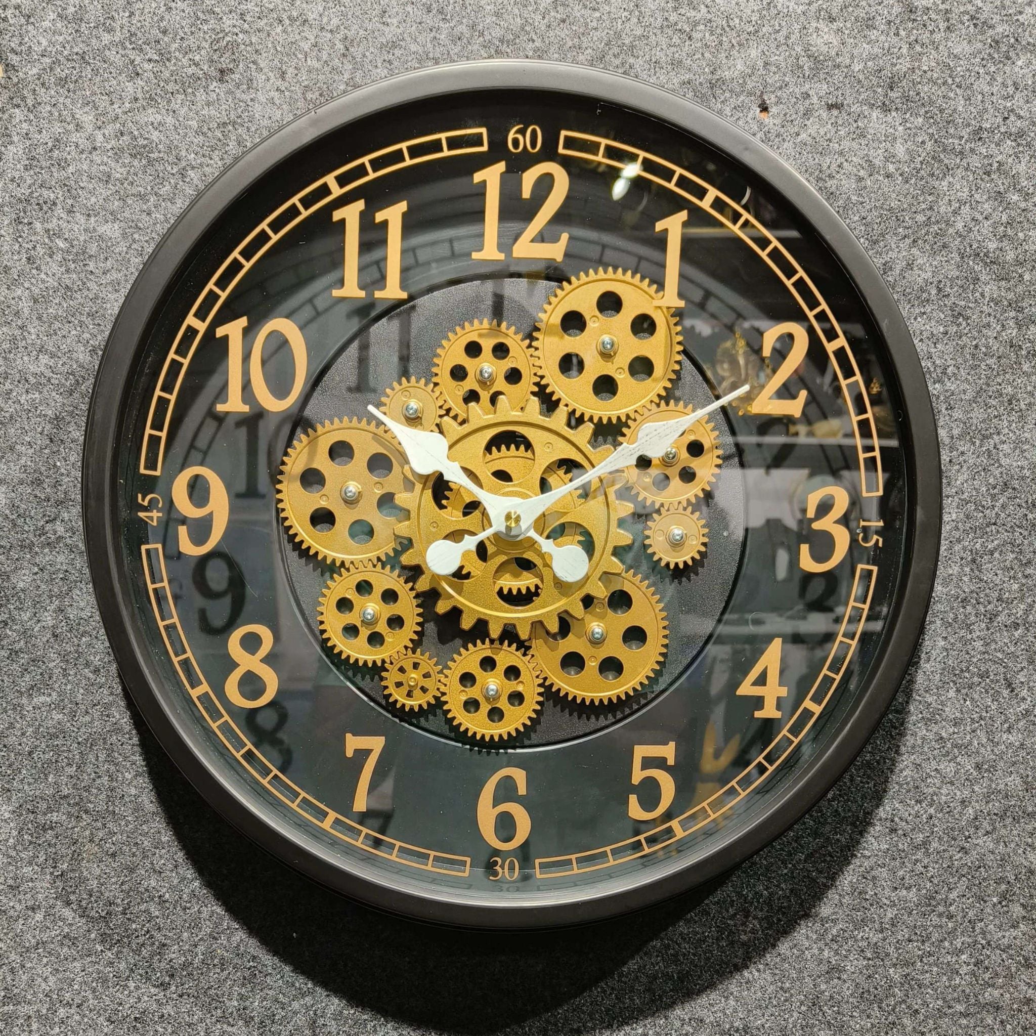 Traditional Mechanical Gear Clock