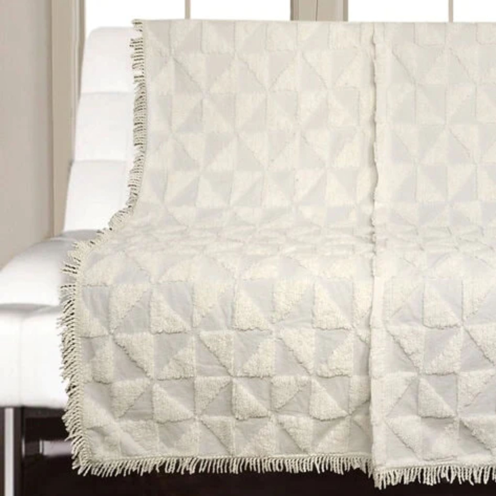 Firki Tufted Pattern Throw with Fringe