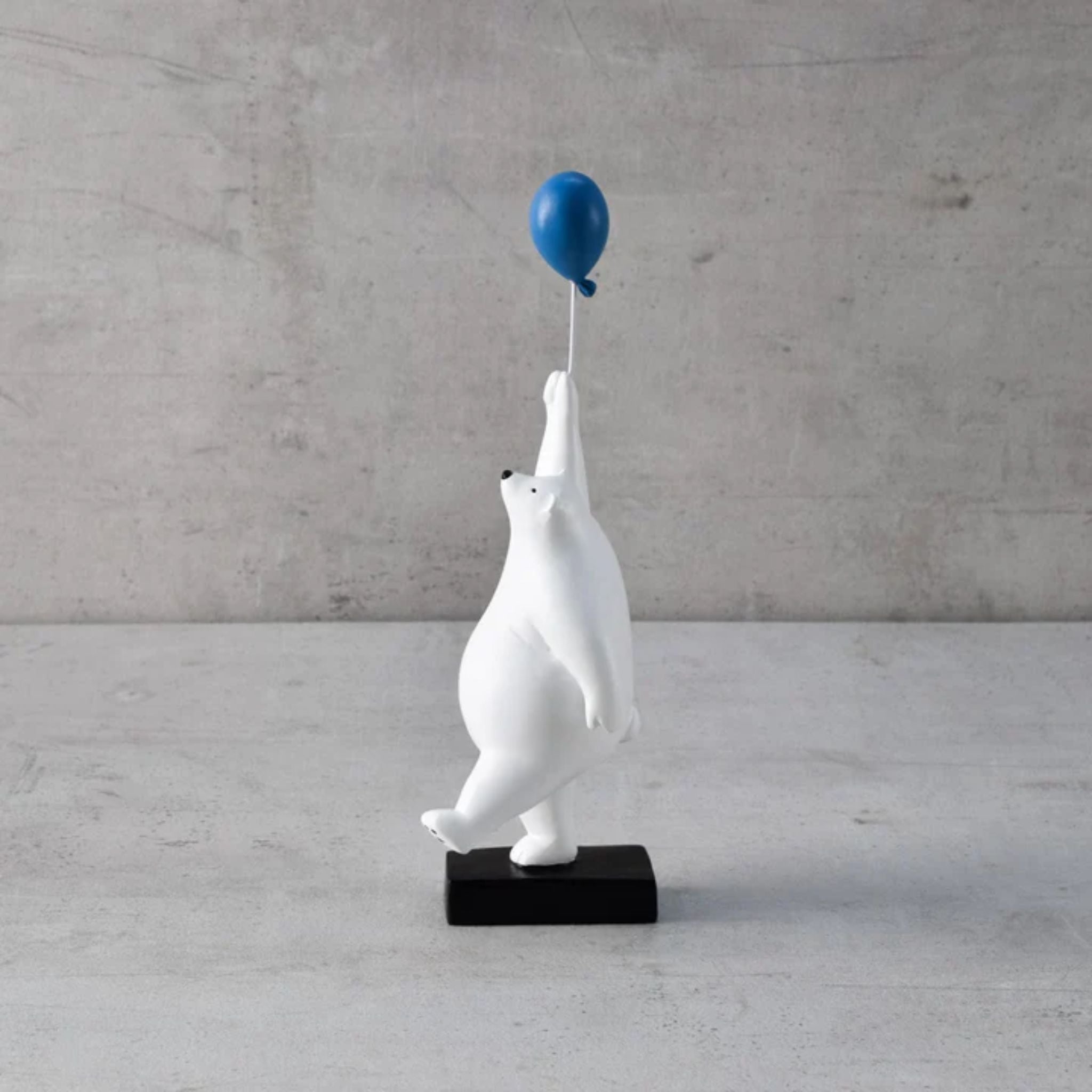 Flying Polar Bears with Balloon - Set of 3